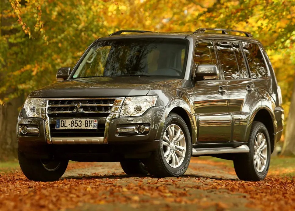 Комплексная шумоизоляция Mitsubishi Pajero