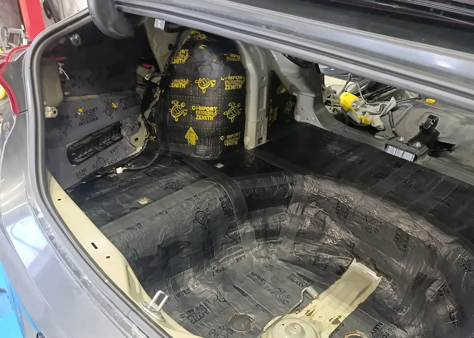 Комплексная шумоизоляция Kia K5 фото 11